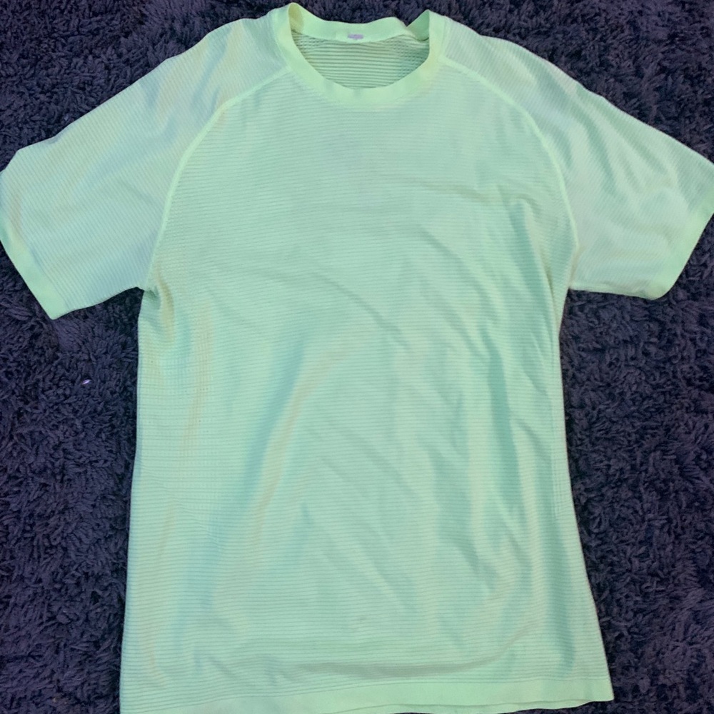 Lululemon men’s shirt